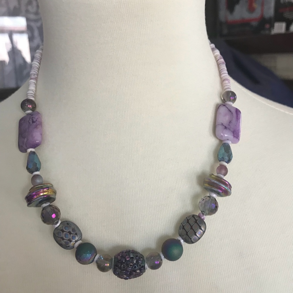 Purple iridescent necklace - Picture 1 of 6